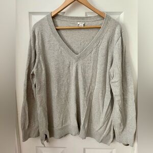 J. Crew, size 2x, light gray pullover sweater.